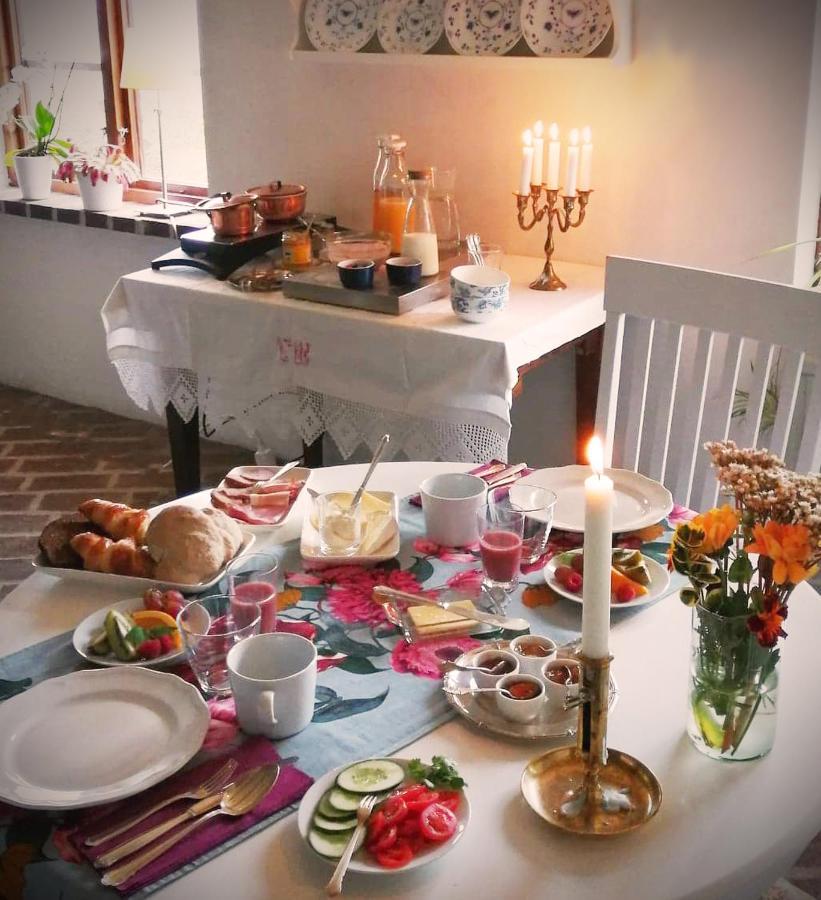 Arroeds Bostaelle Bed & Breakfast Tollarp Dış mekan fotoğraf